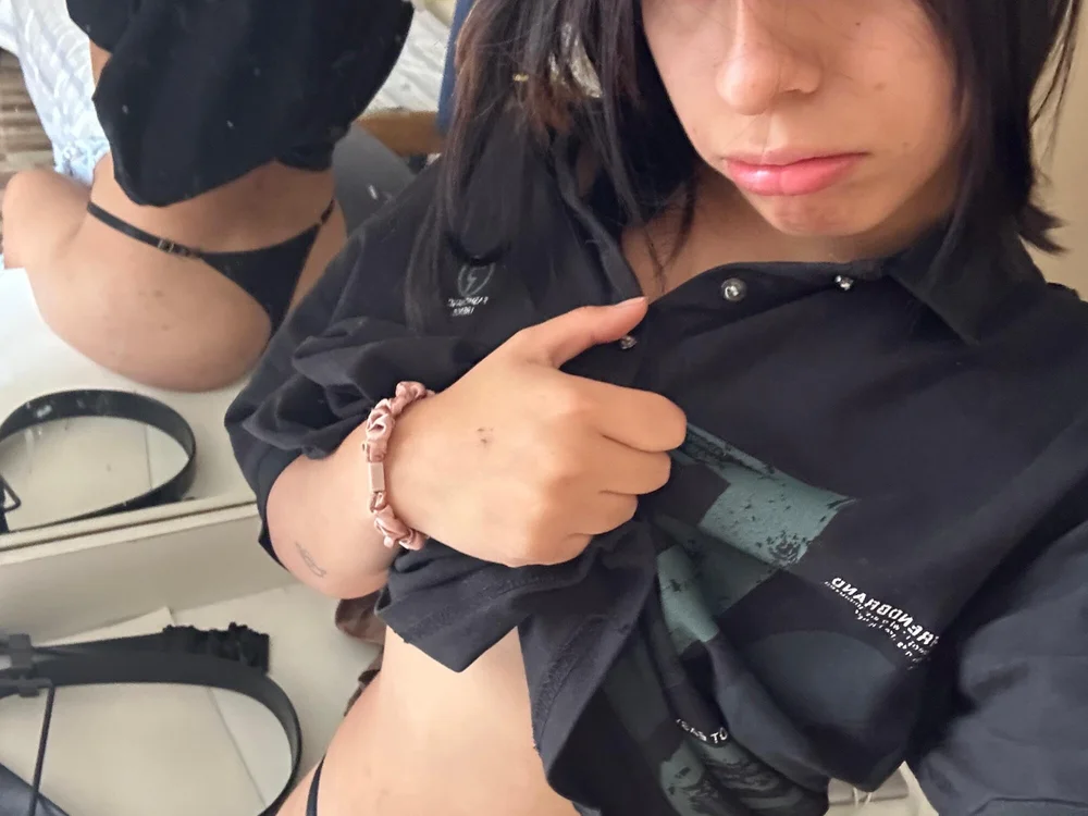 titi_337 離線 XXX 聊天