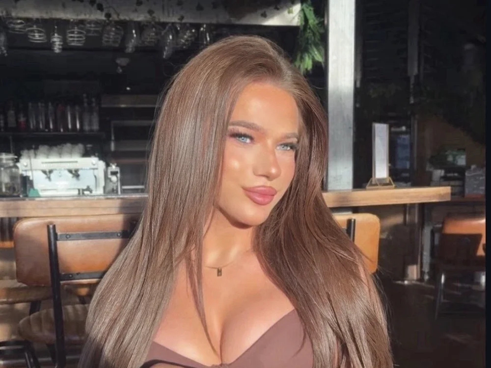 ArabellaUK Adlı Modelin Çevrimdışı XXX Sohbeti