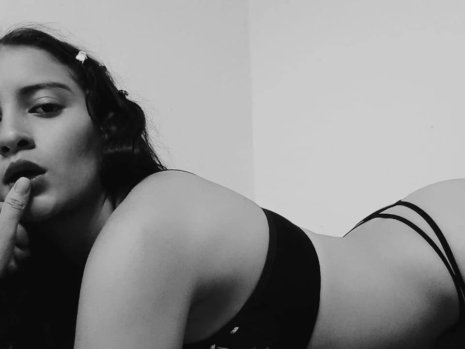 aytanna_torrez offline XXX-chatje