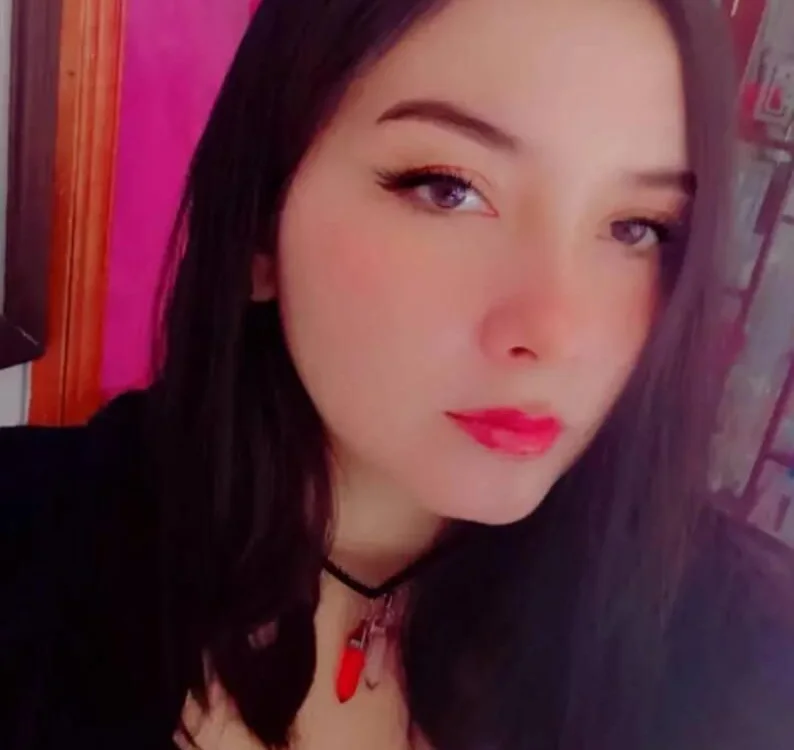 KATTALINA_OLSON's Offline Chat Room