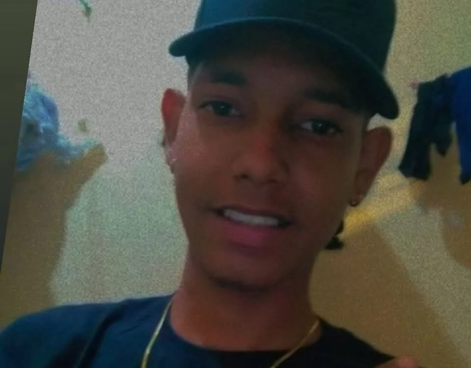 wessalazar19's Offline XXX Chat