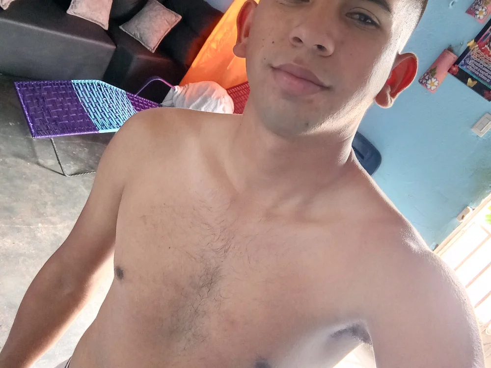 Josue_539n Offline XXX chat