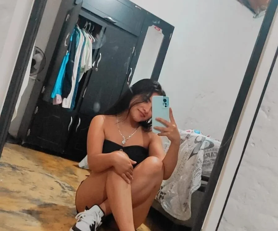 Nathi_Medusa offline chatrum