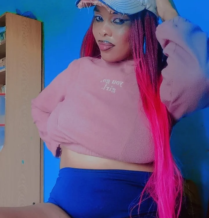 CreamyCumBucket's Offline XXX Chat