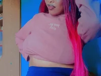 Model CreamyCumBucket