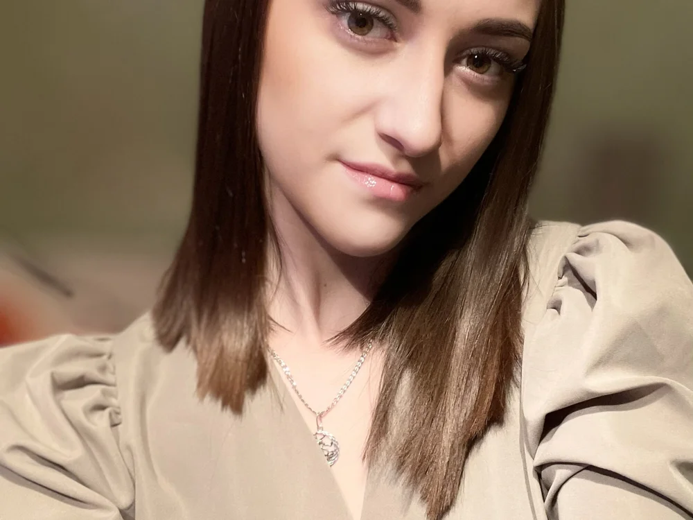 Terrie_Sara's Offline XXX Chat