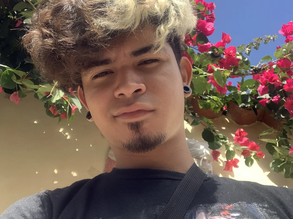 Greiber_A-Z's Offline Chat Room