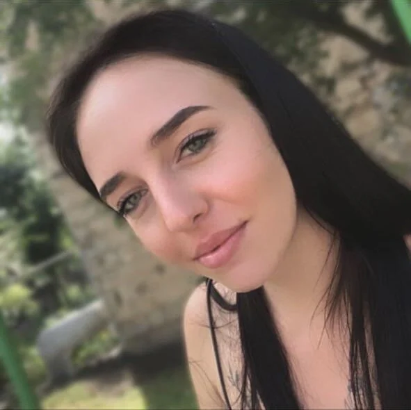 ElleHot's Offline XXX Chat