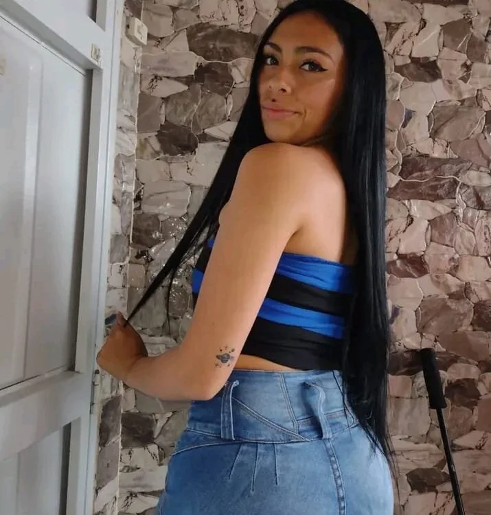 selenne_dance's Offline XXX Chat