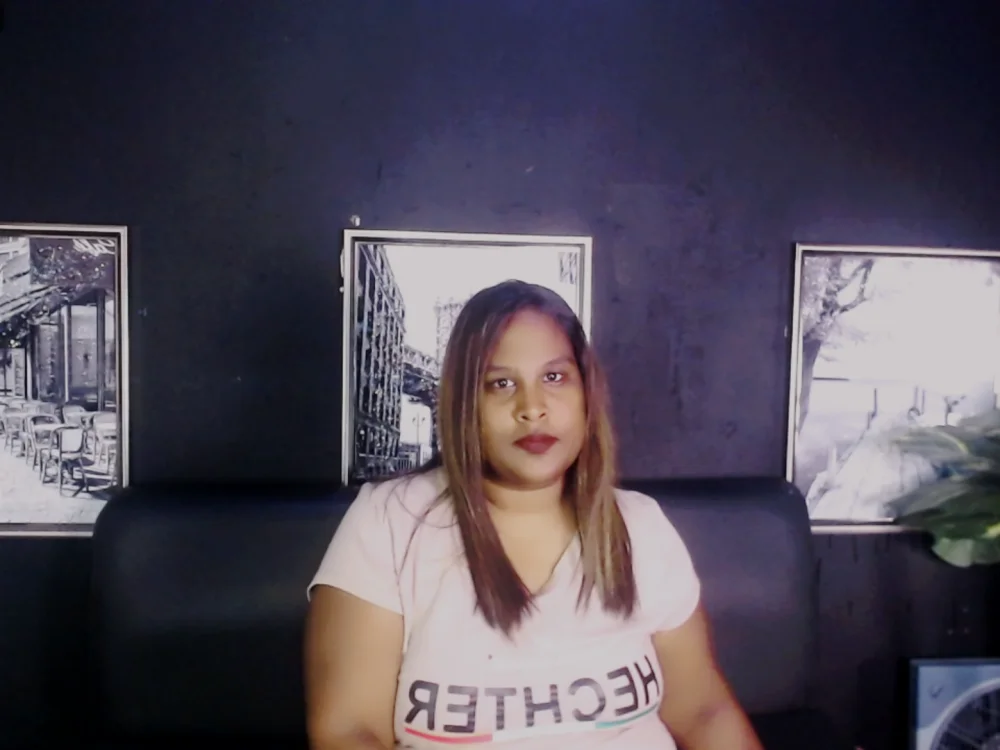 Sultryindianxx Chat XXX offline