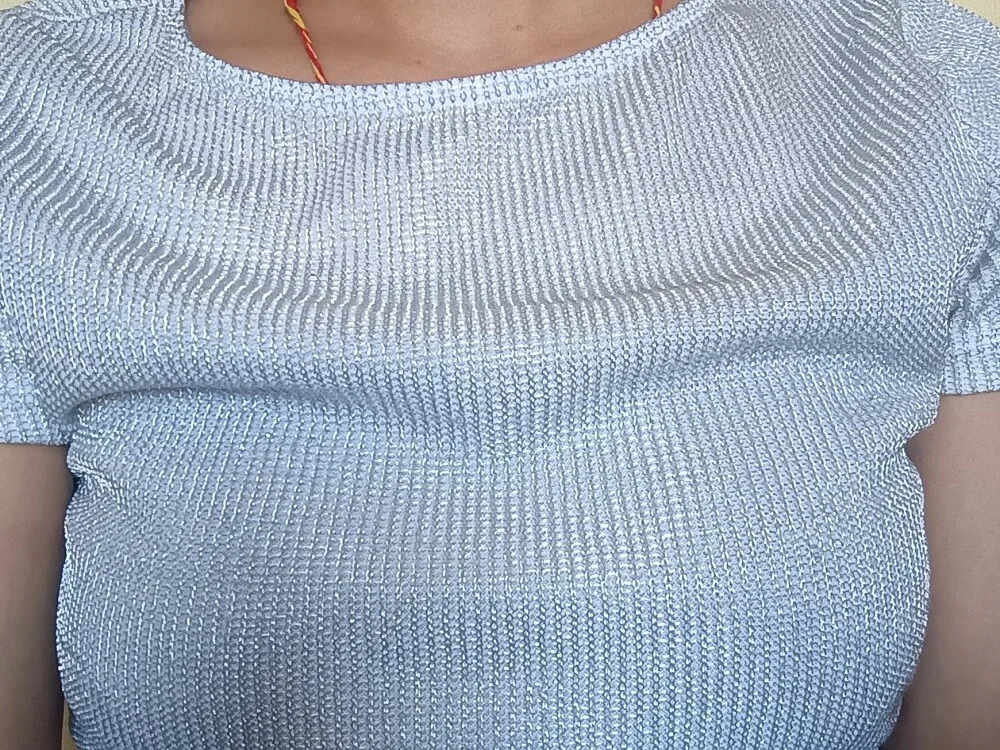 supriya_ax Offline XXX-Chat