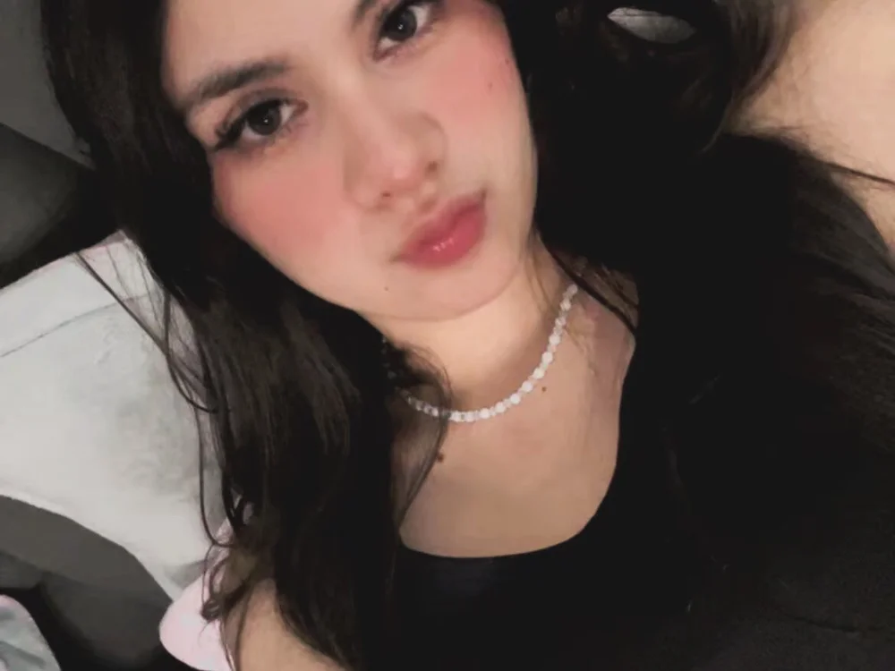 sthephania11 offline XXX-chatje