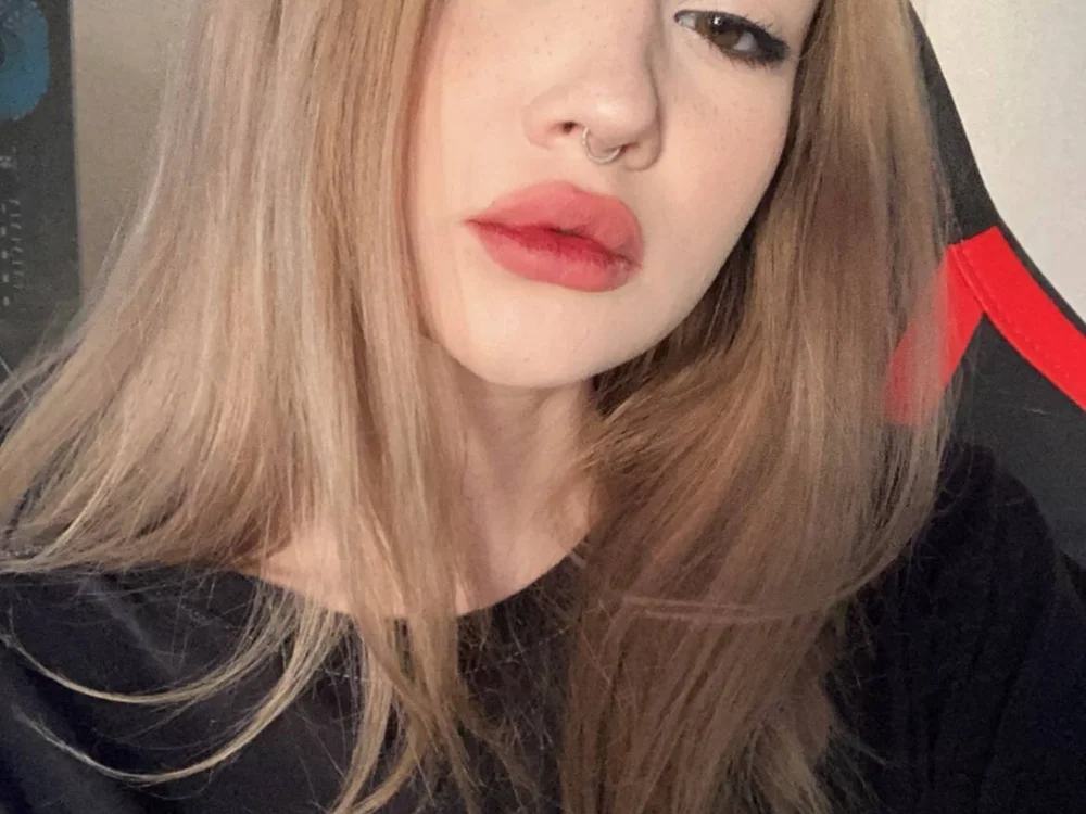 RavenMorrowen's Offline XXX Chat