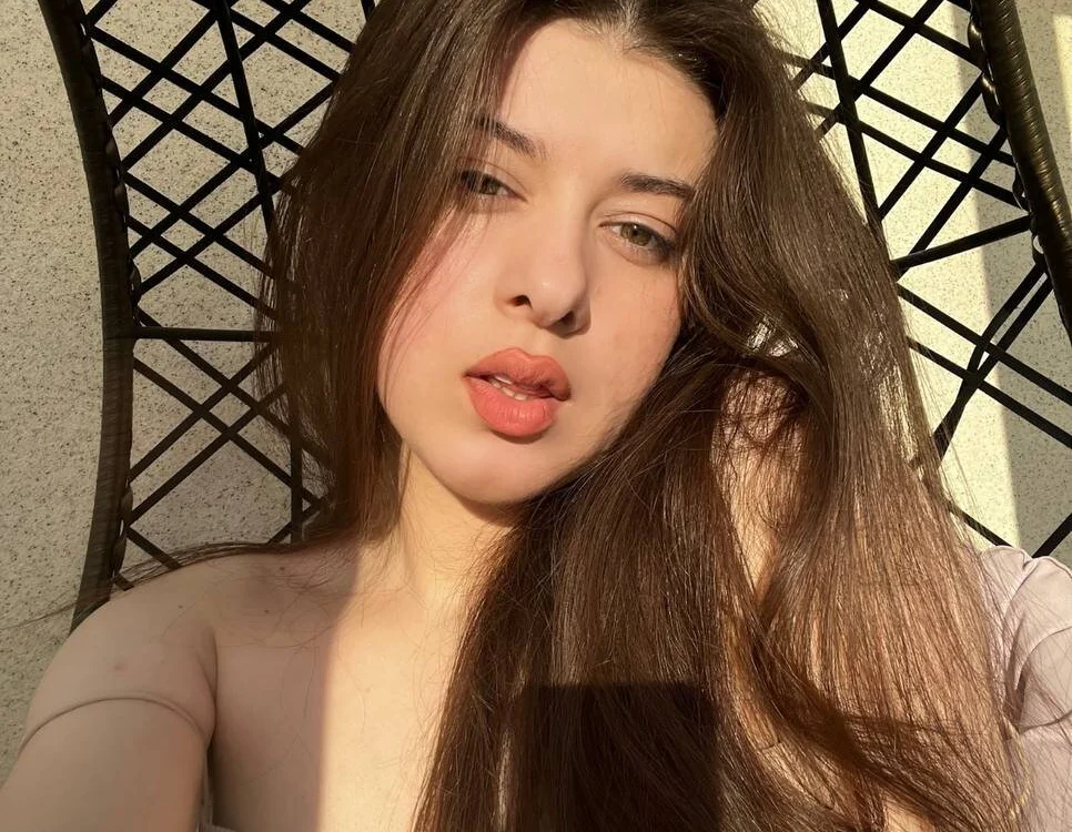MiaShandri offline chatrum