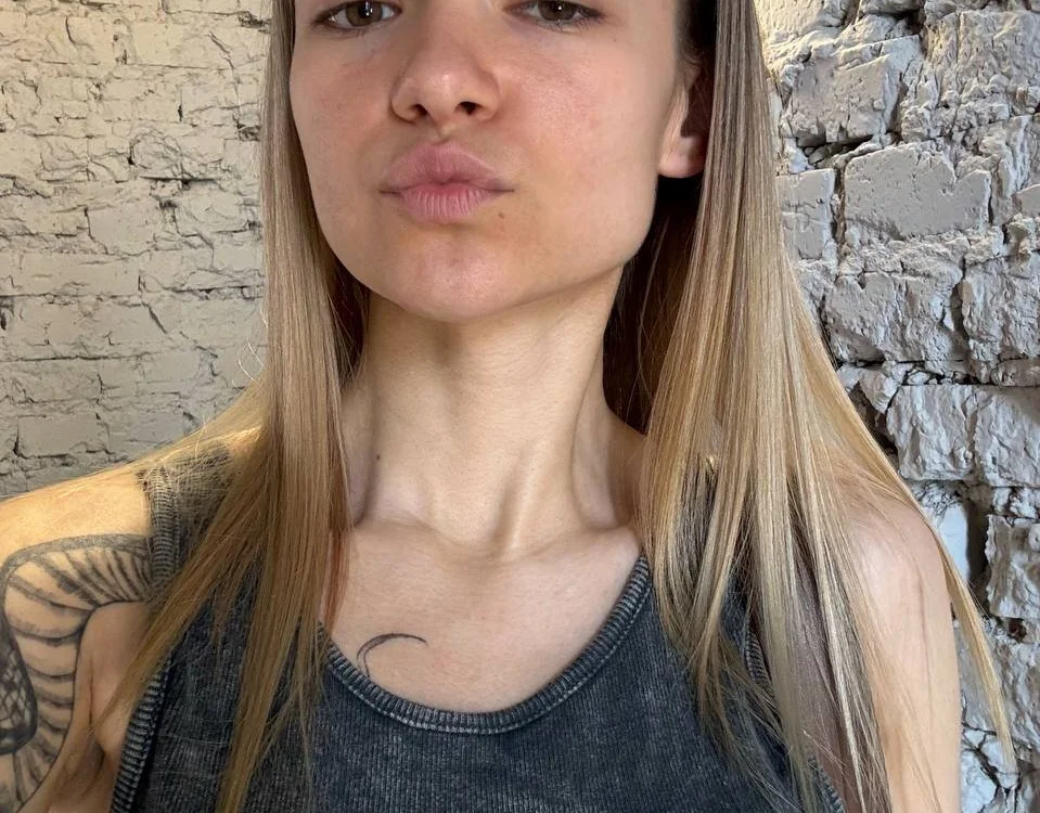 ห้องแชทออฟไลน์ของ PollyHendry