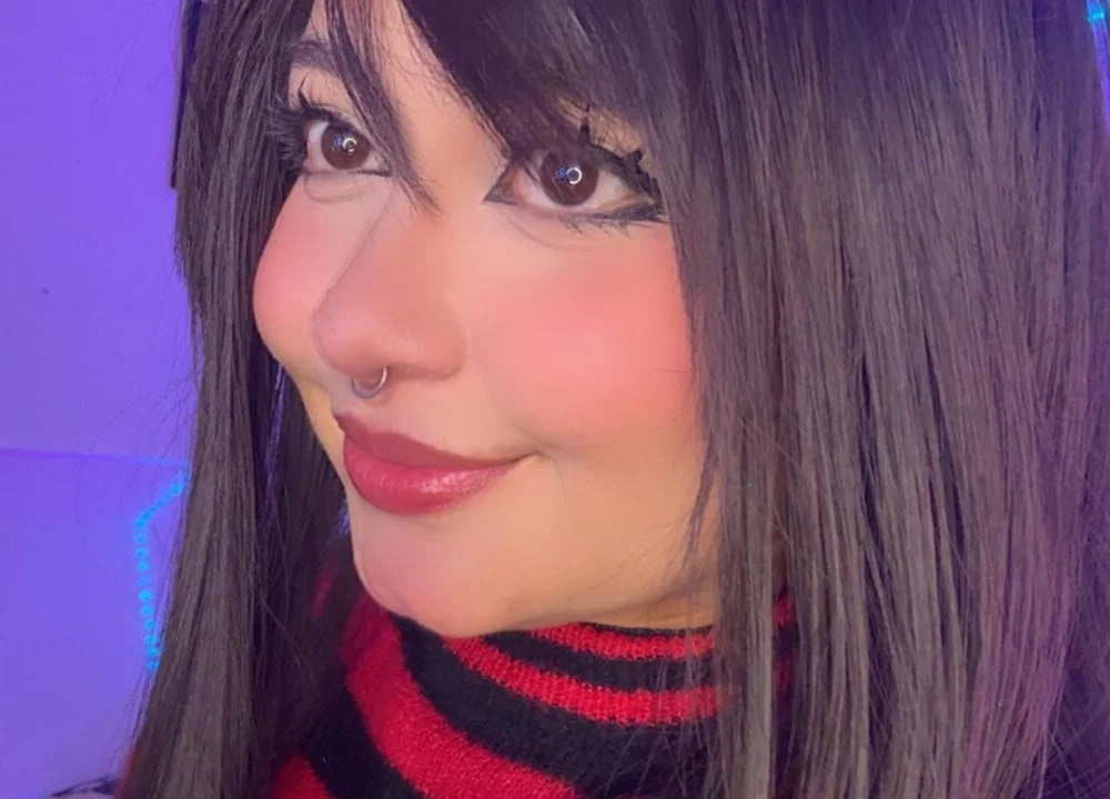 دردشة ZoeyDoll_ الجنسية دون اتصال