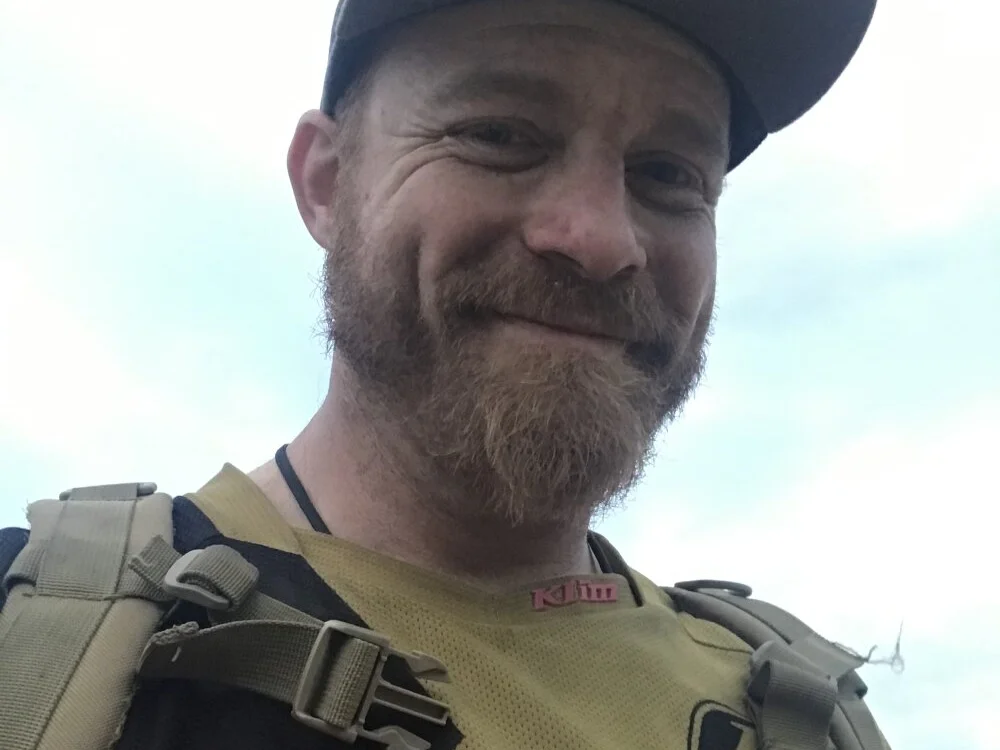 13lgR3d Chat XXX offline