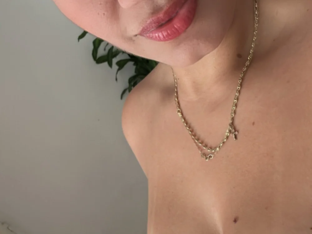 IsabellaMoreti's Offline Chat Room