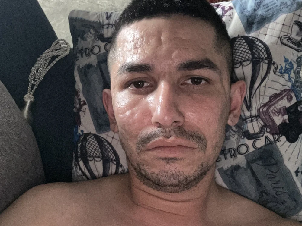 kevinnieto212's Offline XXX Chat