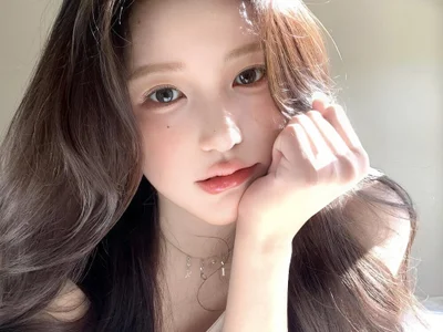 xiaolanlan3344 on StripChat