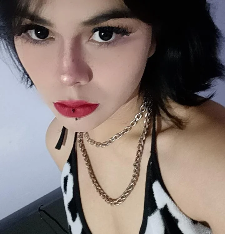 mica_mel offline chatrum