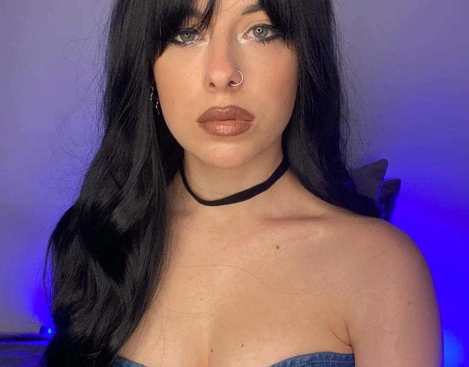 LilyBlanche's Offline Chat Room