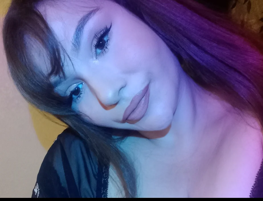 thickcoco95's Offline XXX Chat