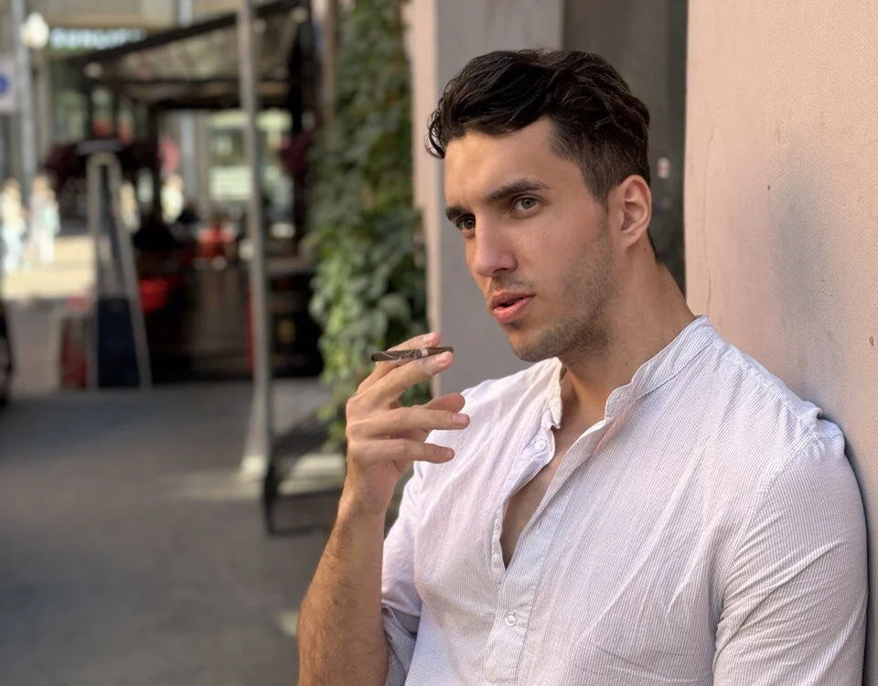 Theodore_hottt's Offline XXX Chat