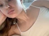 Anoukiee's Offline XXX Chat