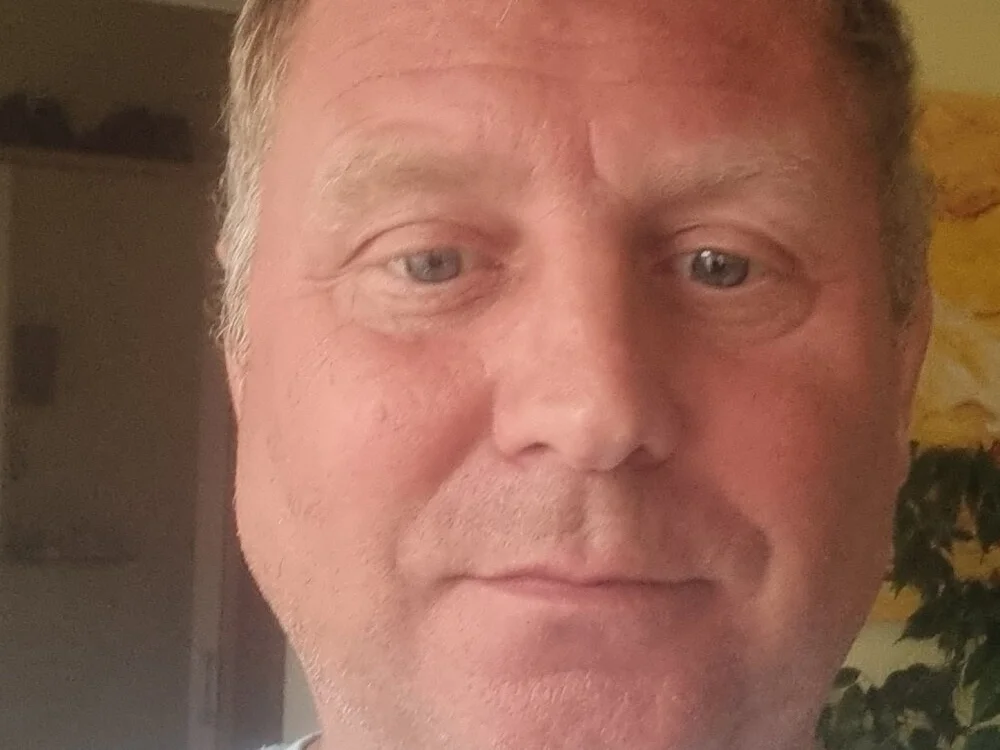 Demik71 Offline XXX-chat