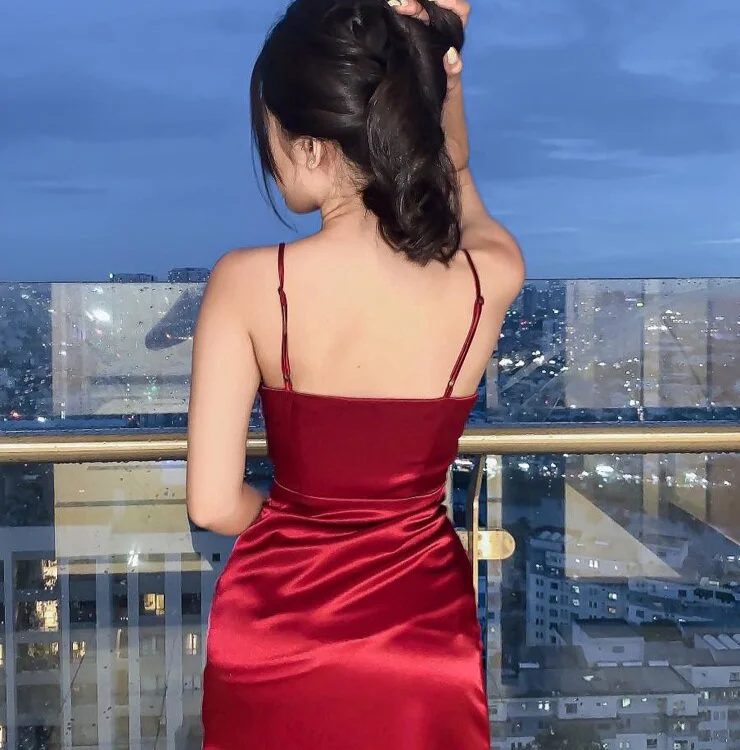 Linh_barbie2's Offline Chat Room