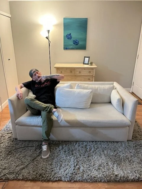 gushingcutlery's Offline Chat Room