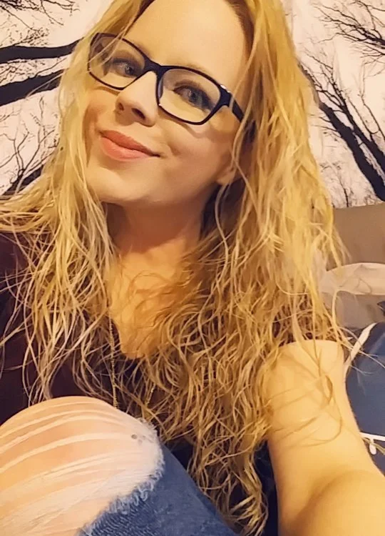 QueenBeeautiful's Offline XXX Chat