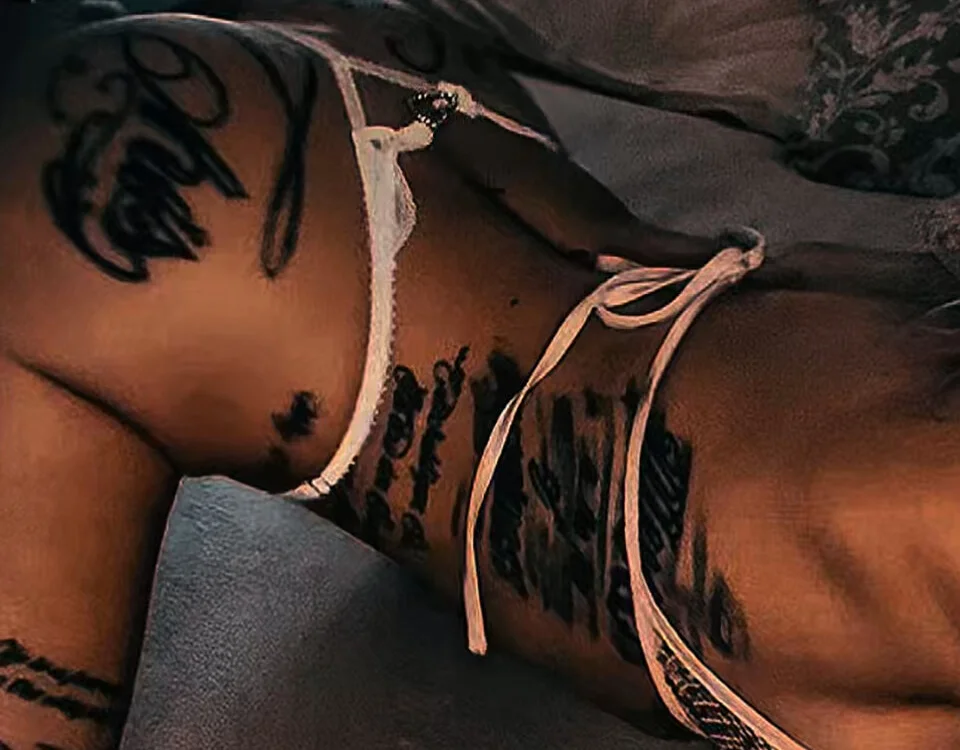 Sophie-Logan-Ink Obrolan XXX Offline