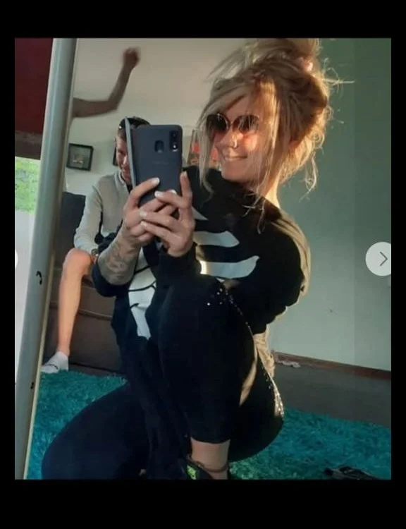 damiela24655