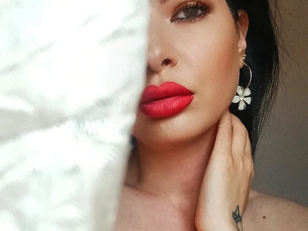 naughtymommy666 Offline XXX-chat