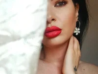 Model naughtymommy666