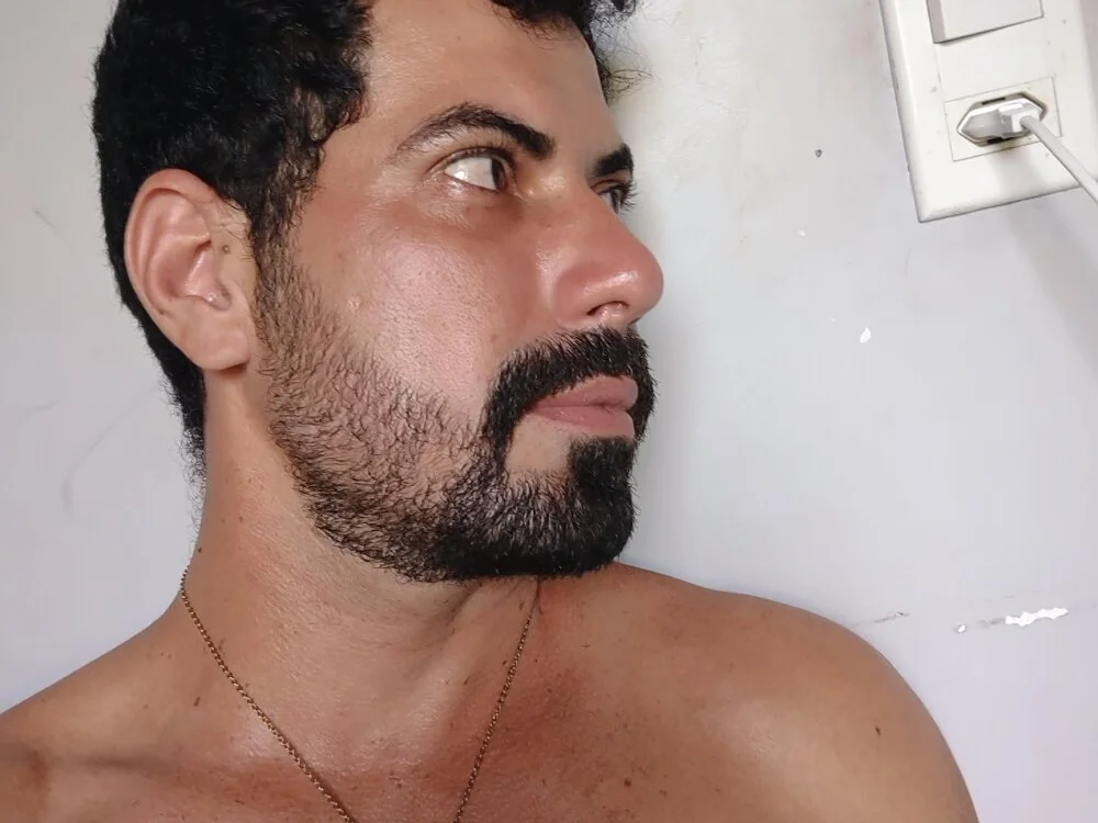 DavisjhoneのオフラインXXXチャット