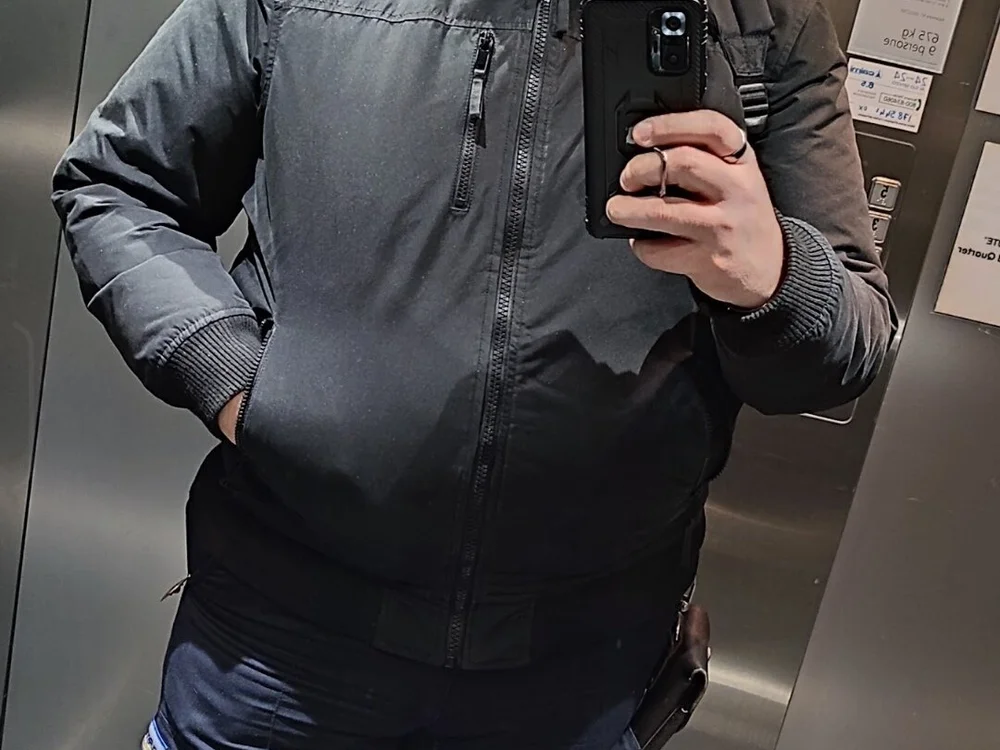 ItalianBigBoy93 Adlı Modelin Çevrimdışı XXX Sohbeti