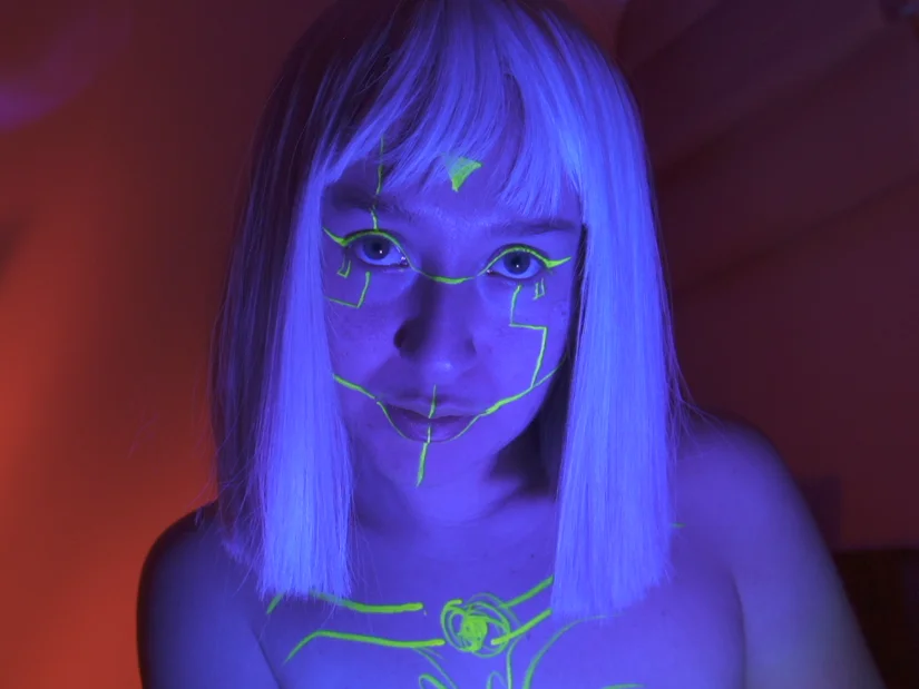 دردشة Scarlett_NoirMuse الجنسية دون اتصال