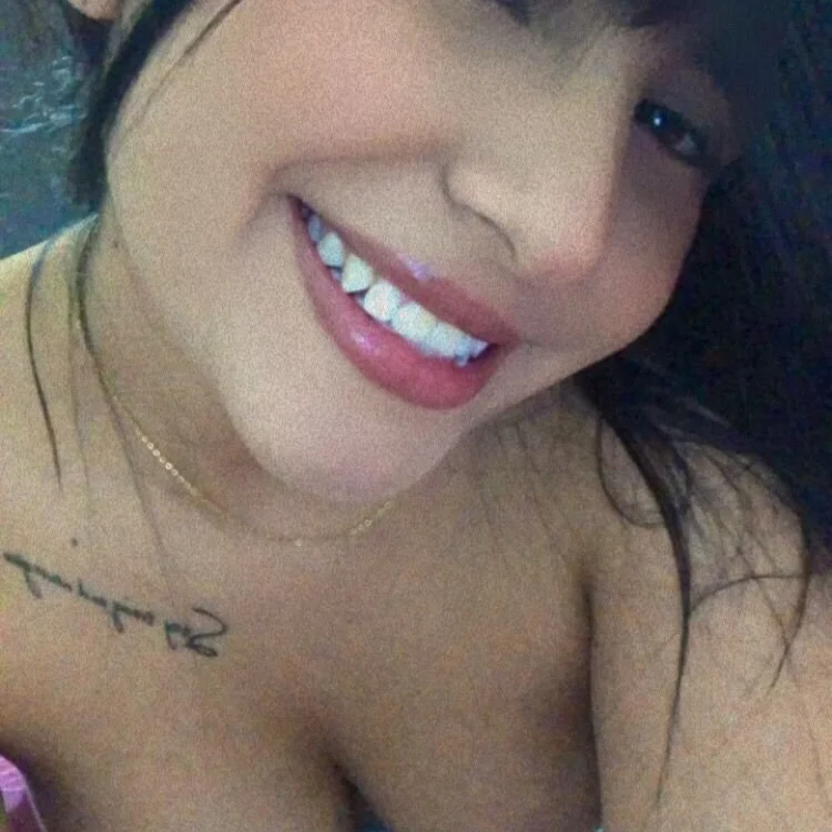 Sarha_dream's Offline XXX Chat