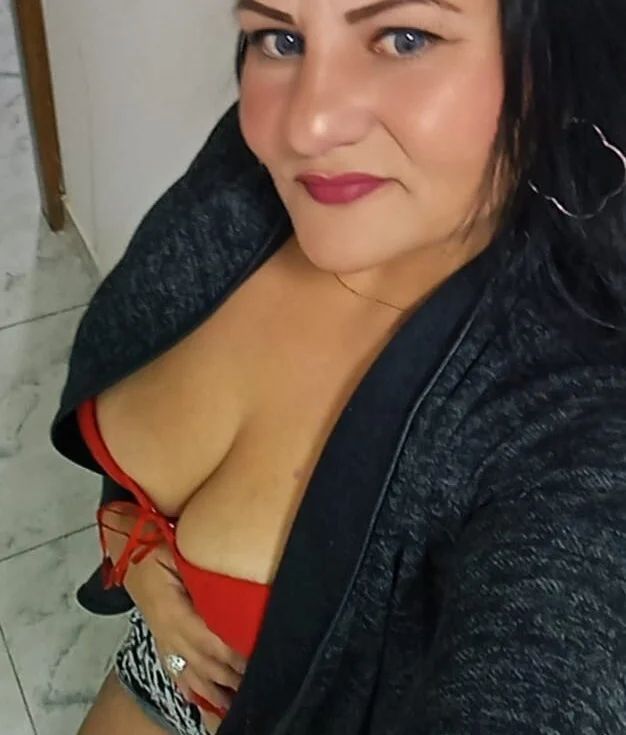 Mishell_Perez Chat XXX offline