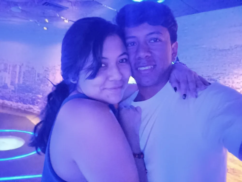 violettaAndLeon's Offline XXX Chat