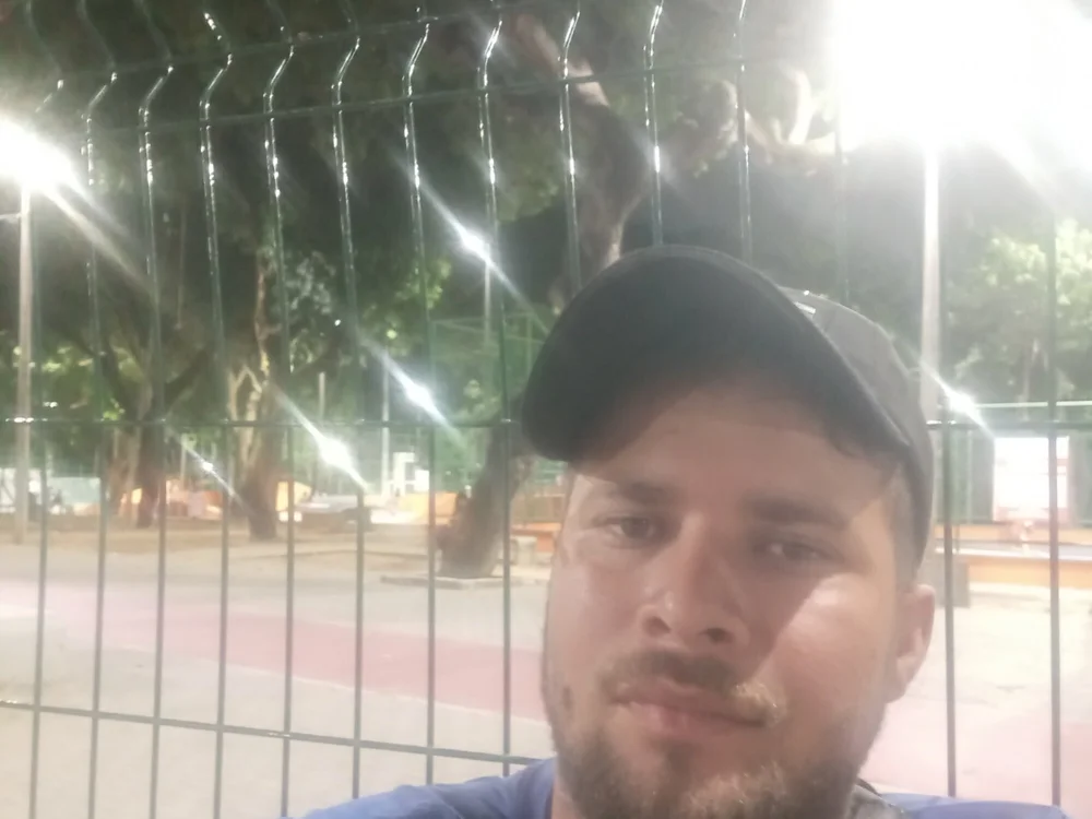 souzavida's Offline Chat Room