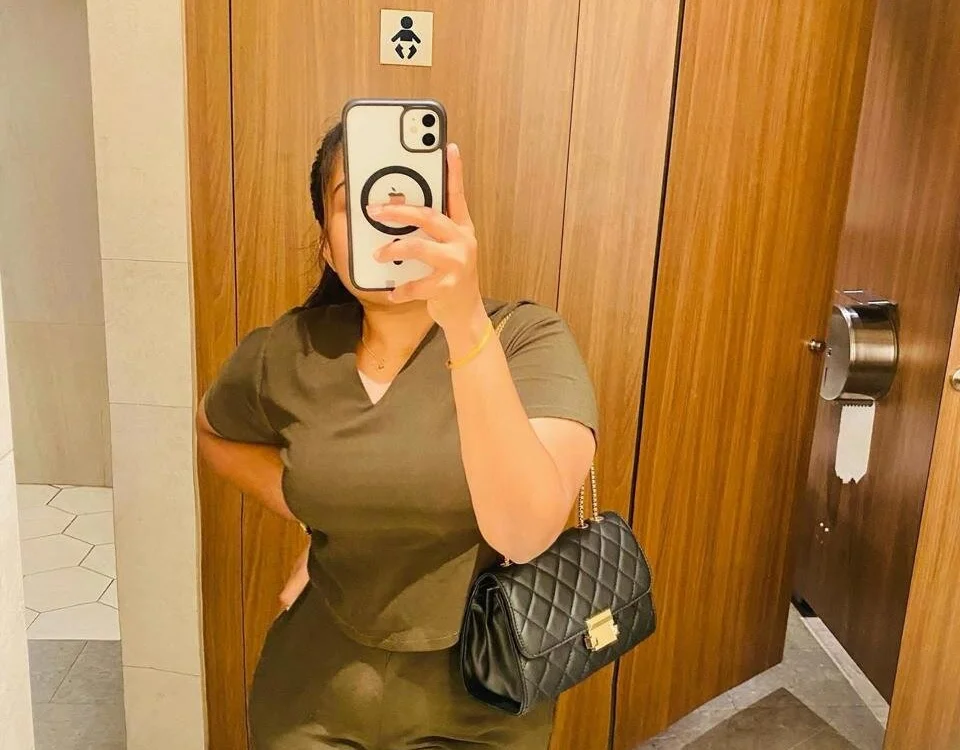 ayona1998 Chat XXX Ngoại tuyến