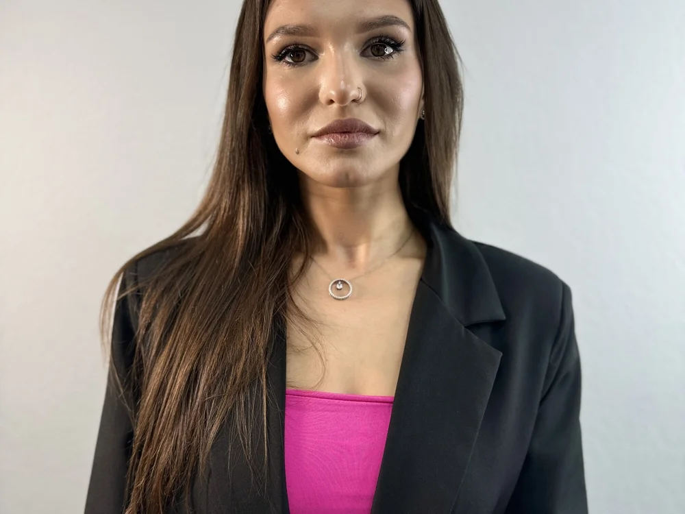 PhilippaGross' Offline Chat Room
