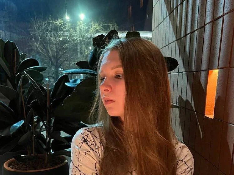 nelli_lux_ offline XXX-chat