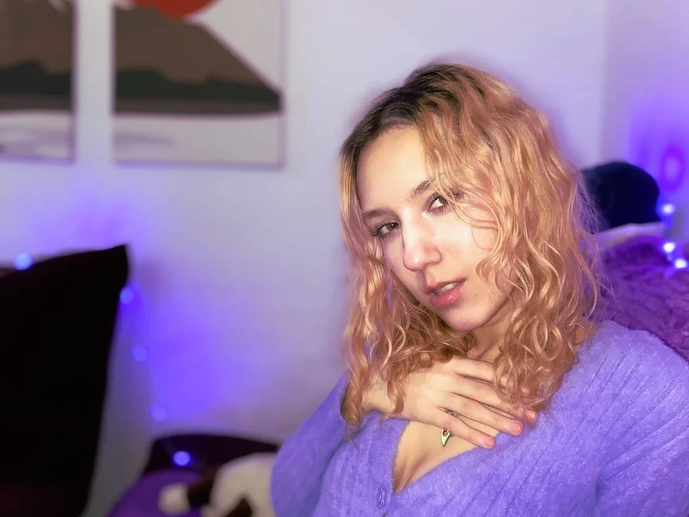 Elarika's Offline Chat Room