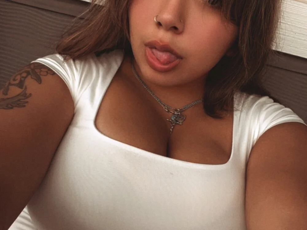 Aiv03atx's Offline XXX Chat