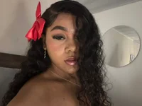 Chat XXX en directo de YariRose